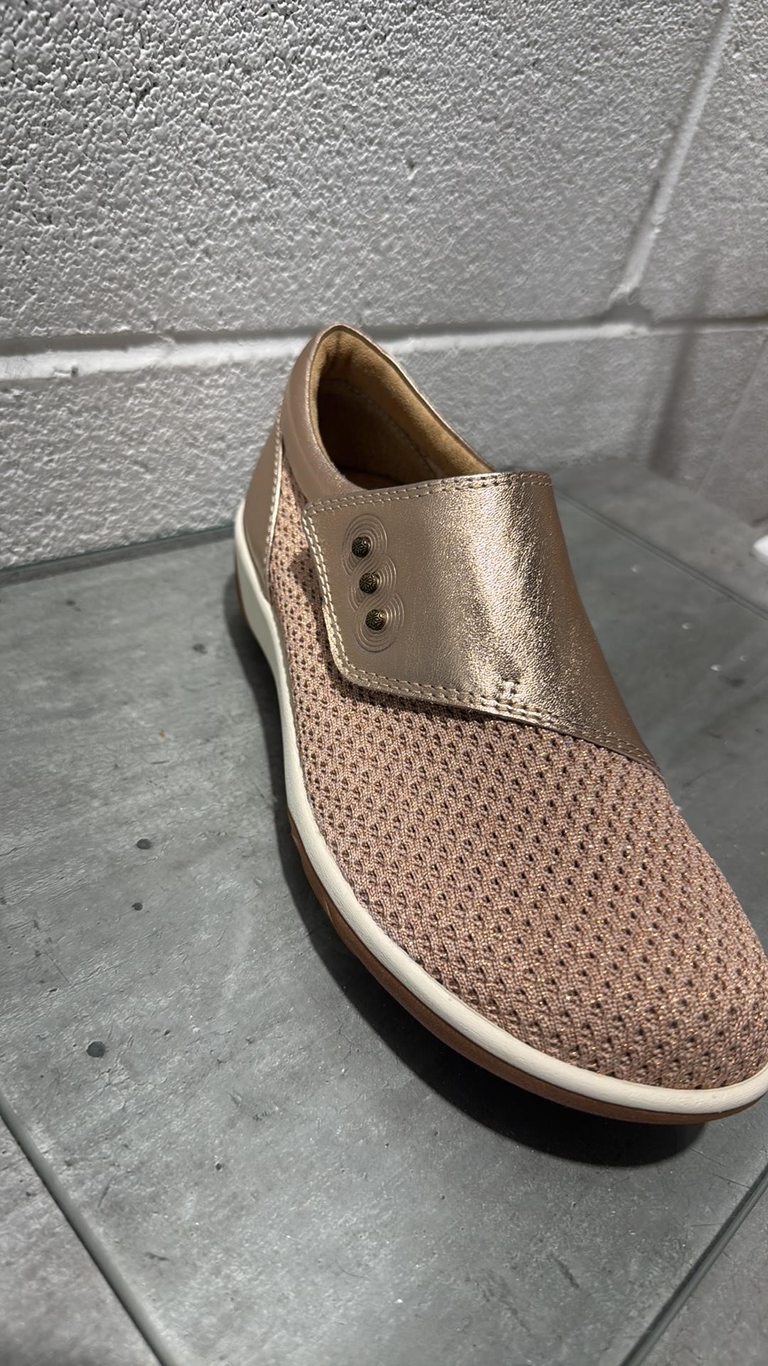 Prochain shoes size 7.5