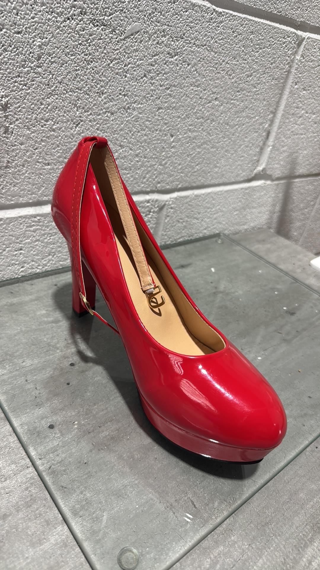 red heels shoes 42 size