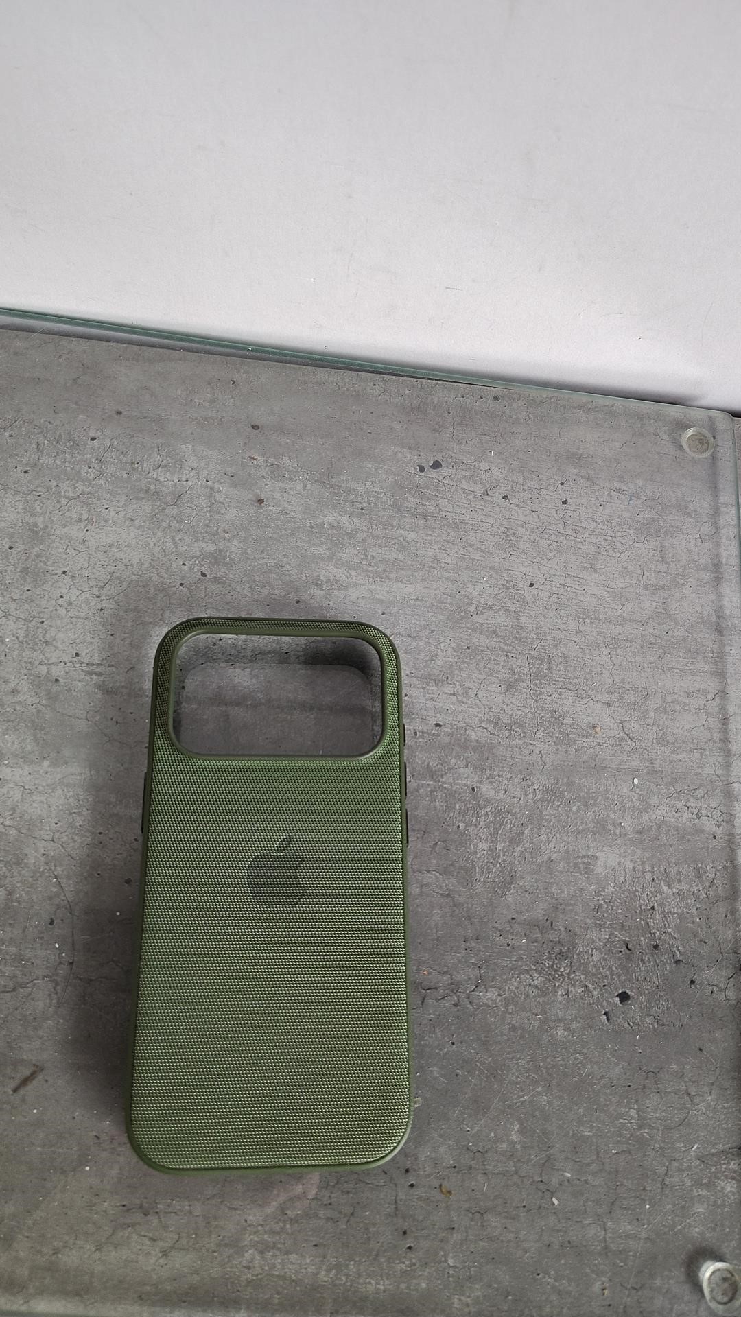 Apple iPhone 17 Pro Silicone C