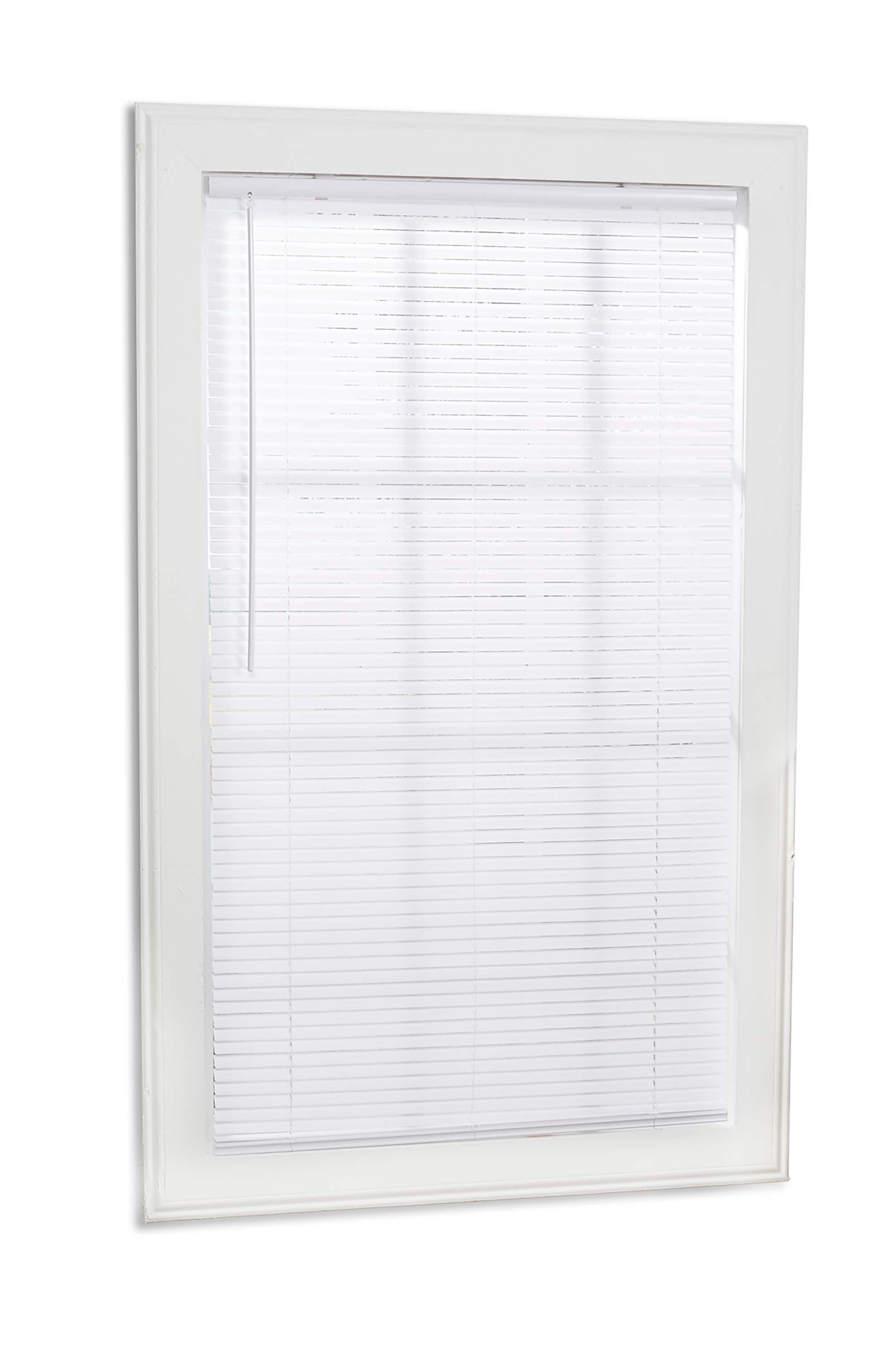 Project Source Light Filtering 1-in Slat Width 32-in x 64-in Cordless White Vinyl Light Filtering Mini-blinds